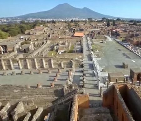 Pompei Center Life Atmosphere Extérieur photo